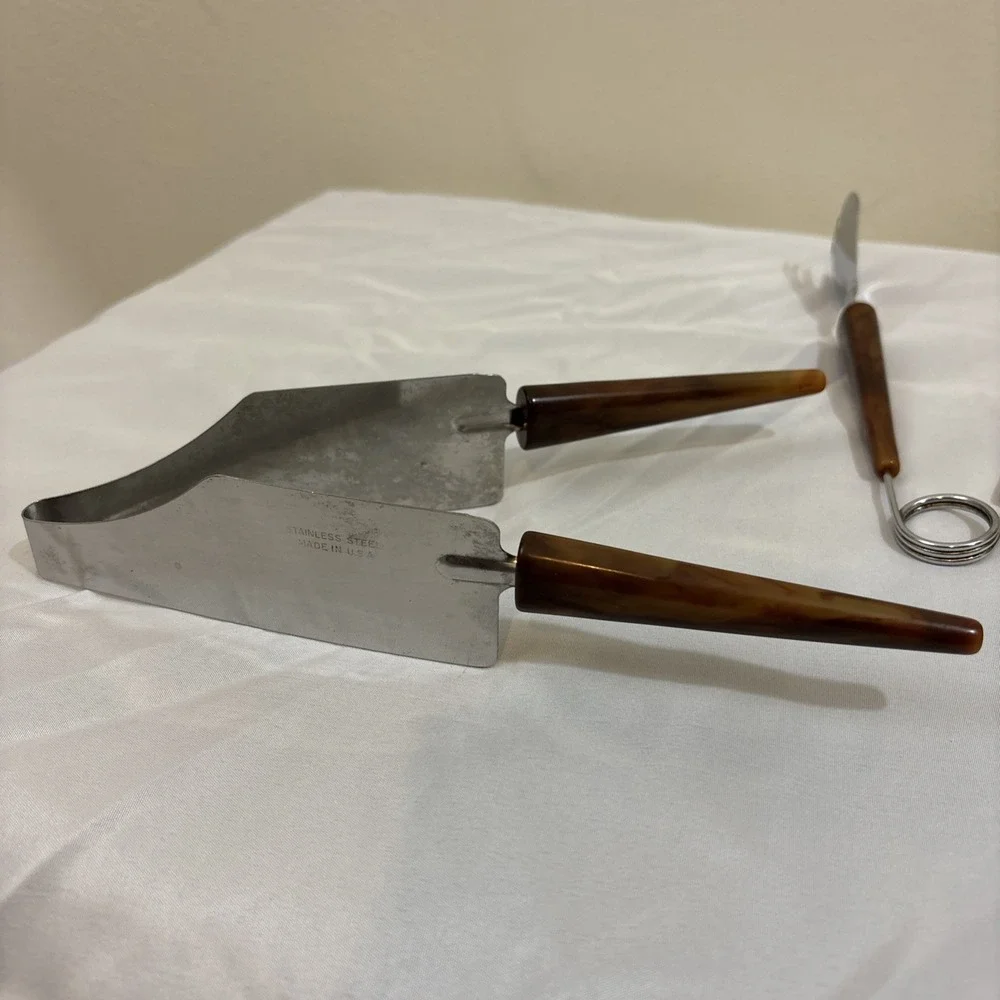 N/A bakelite handles